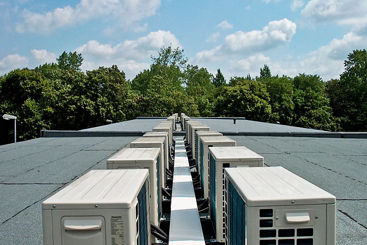 Klimaanlagen Außengerät auf Dach Klimaanlagen Außengerät auf Dach