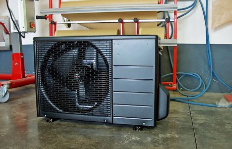 Klimaanlagen Außengerät farblich angepasst und so unauffällig Klimaanlagen Außengerät farblich angepasst und so unauffällig