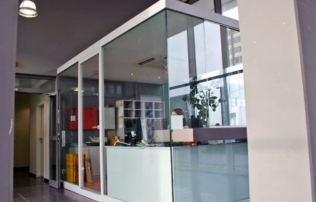 Unauffällige Klimaanlage im Empfangshaus