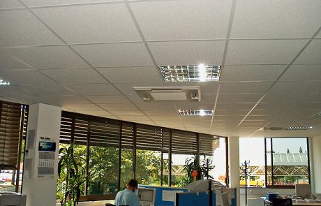 Unauffällige Klimaanlage im Büro