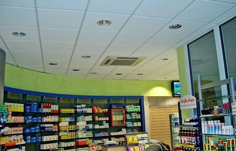 Unauffällige Klimaanlage in der Apotheke