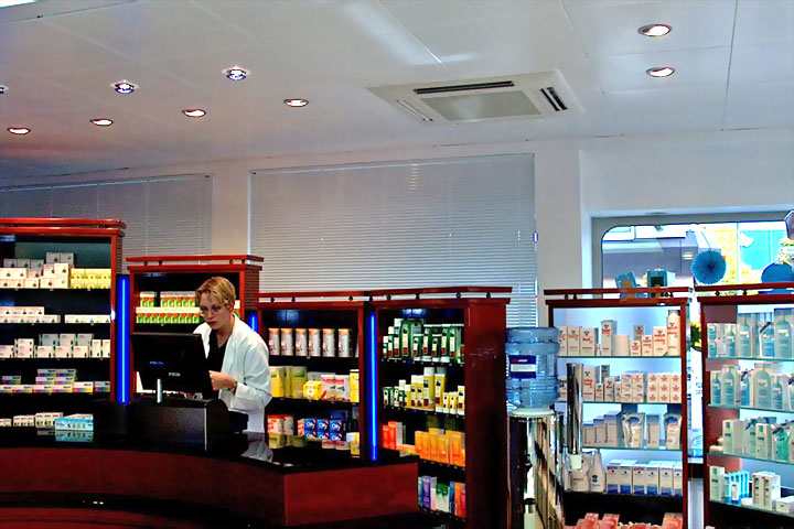 Unauffällige Klimaanlage in der Apotheke